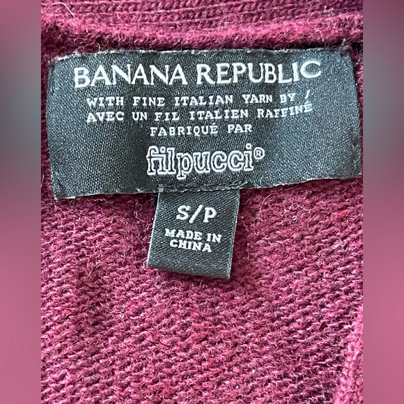 Banana Republic fine Italian yarn Sweater - Picture 3 of 3
